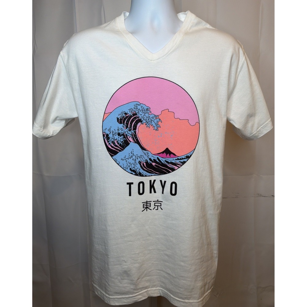 Lost Gods Tokyo Waves graphic t-shirt, Size M